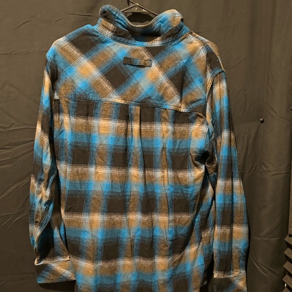 Legendary WhiteTails Flannel M - Picture 2 of 3